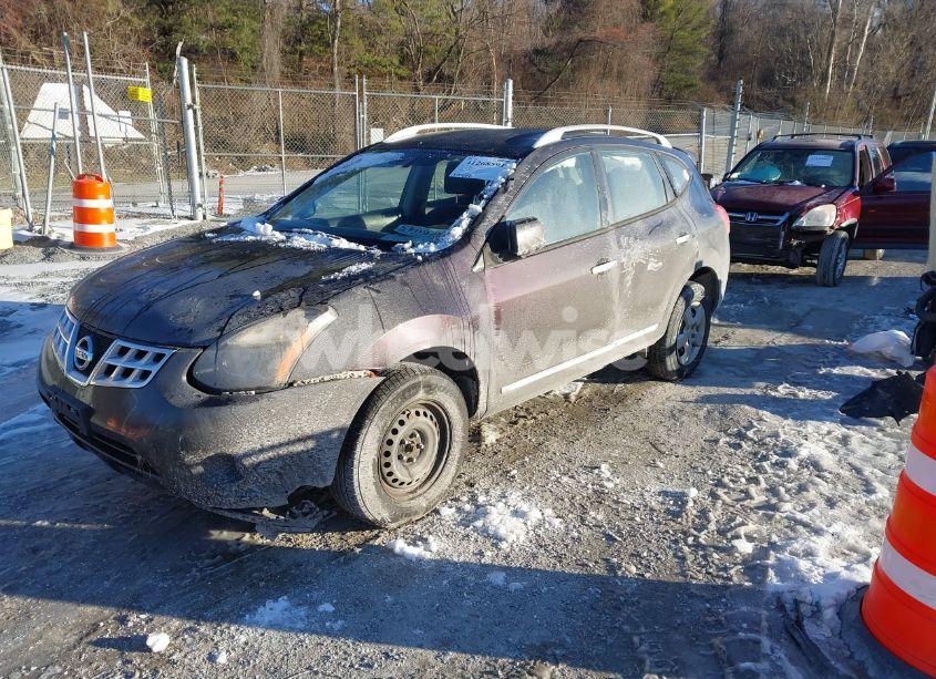 Photo 2 of 2015 Nissan Rogue SELECT S (VIN JN8AS5MV4FW756068)