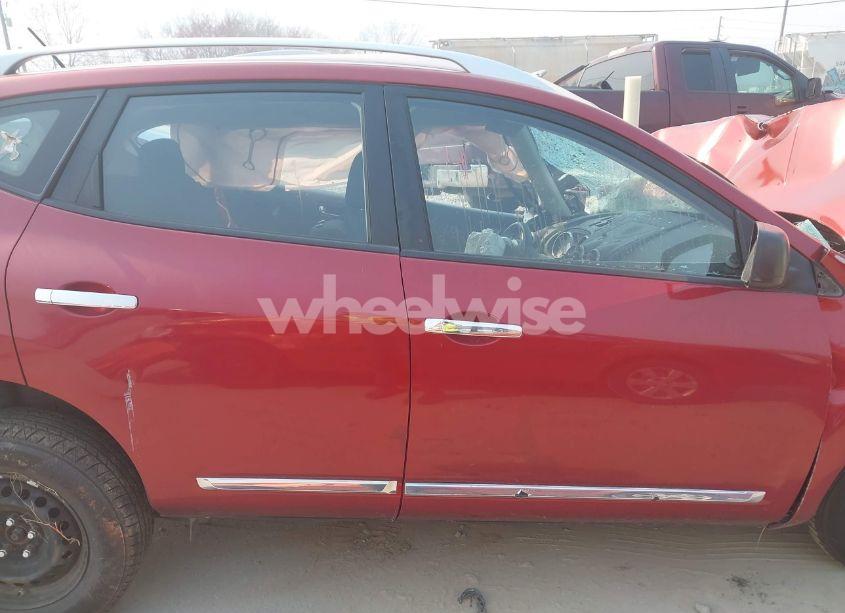 Photo 13 of 2015 Nissan Rogue SELECT S (VIN JN8AS5MV4FW762808)