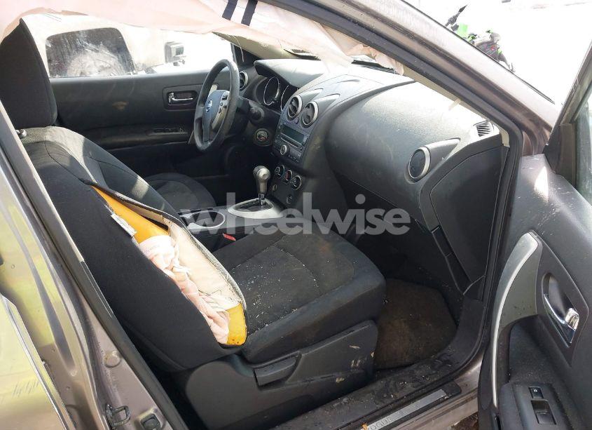 Photo 5 of 2010 Nissan Rogue S (VIN JN8AS5MV5AW111566)