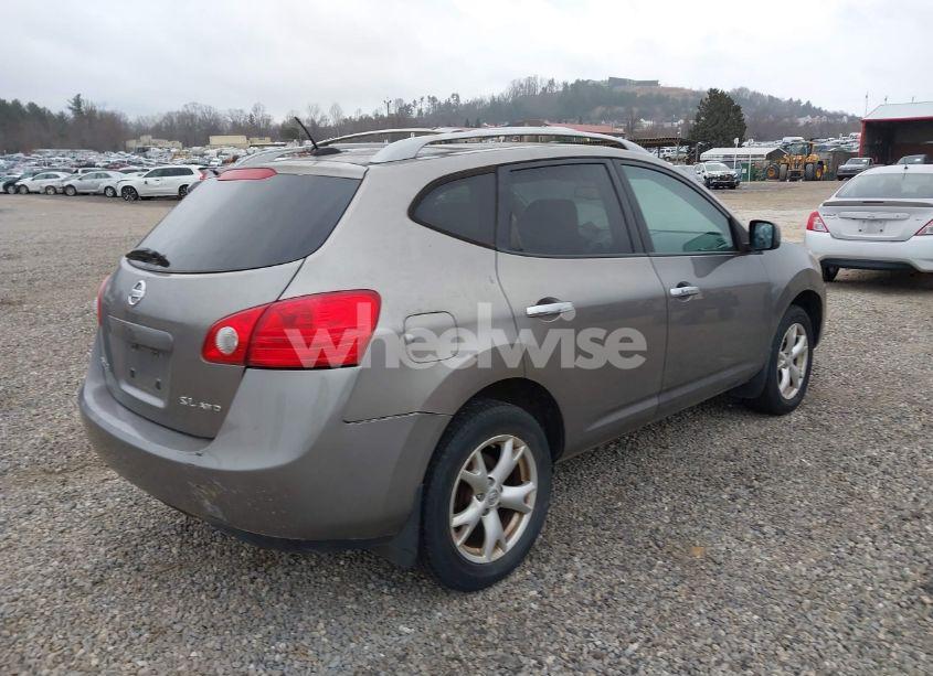 Photo 4 of 2010 Nissan Rogue SL (VIN JN8AS5MV5AW111583)