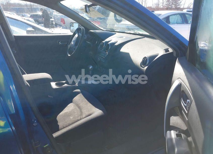 Photo 5 of 2010 Nissan Rogue S (VIN JN8AS5MV5AW123023)