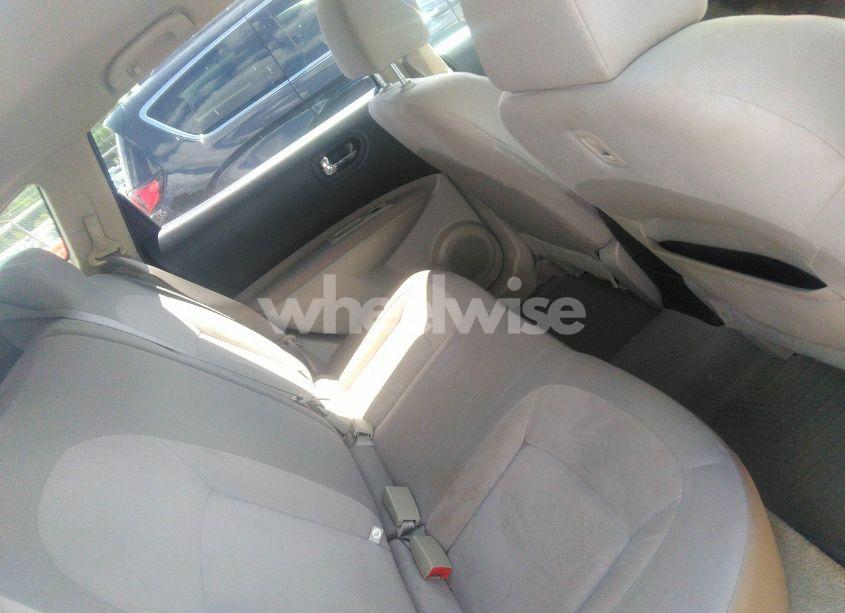 Photo 8 of 2010 Nissan Rogue S (VIN JN8AS5MV5AW128139)