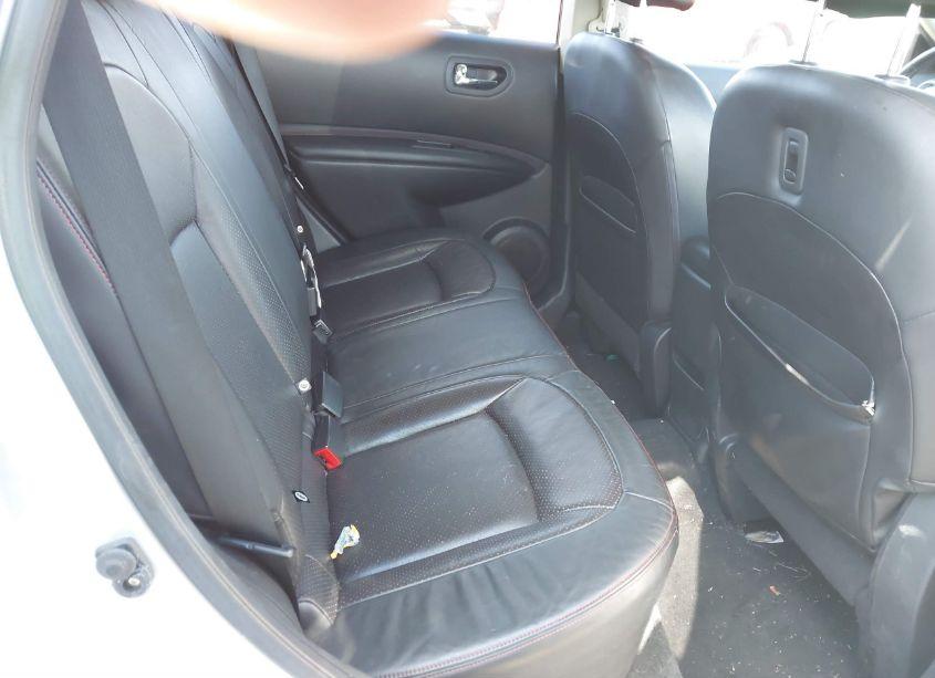 Photo 8 of 2010 Nissan Rogue SL (VIN JN8AS5MV5AW129484)