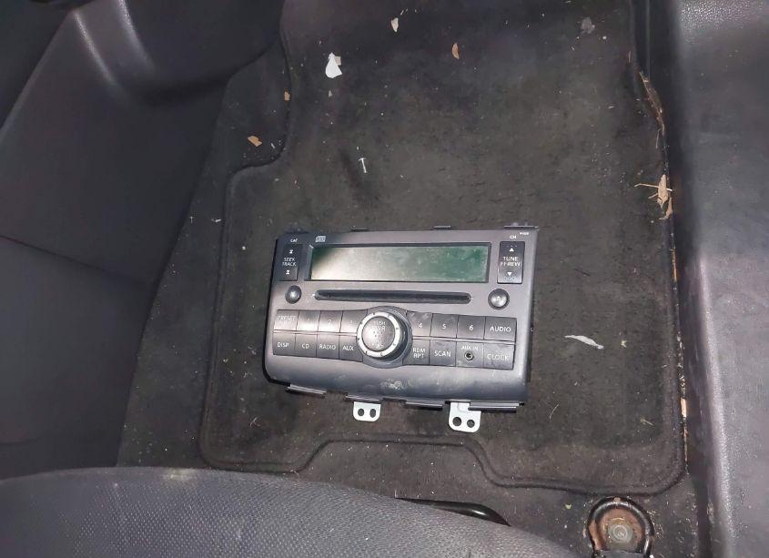 Photo 11 of 2010 Nissan Rogue S (VIN JN8AS5MV5AW137617)