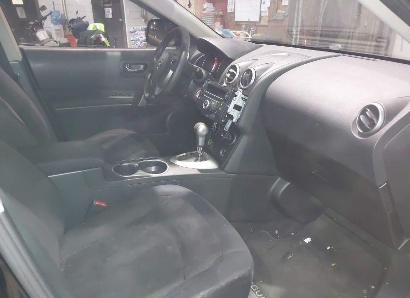 Photo 5 of 2010 Nissan Rogue S (VIN JN8AS5MV5AW137617)