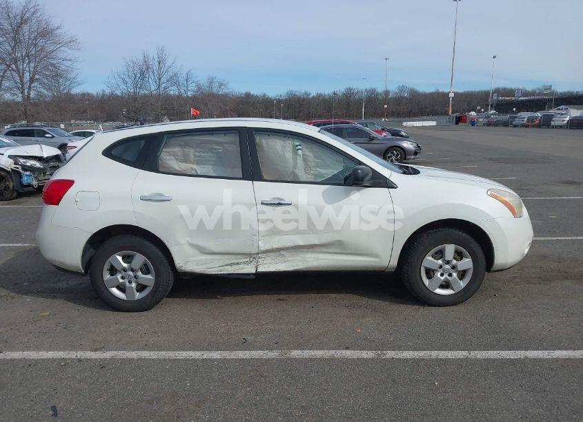 Photo 13 of 2010 Nissan Rogue S (VIN JN8AS5MV5AW144762)