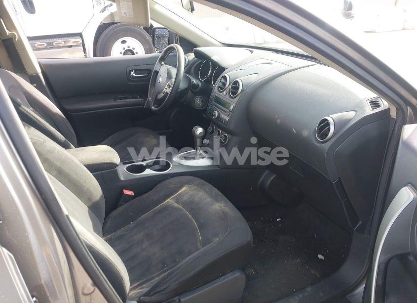 Photo 5 of 2010 Nissan Rogue S (VIN JN8AS5MV5AW606334)