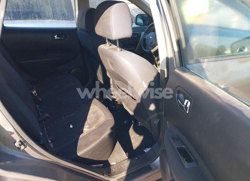 Photo 8 of 2010 Nissan Rogue S (VIN JN8AS5MV5AW607127)