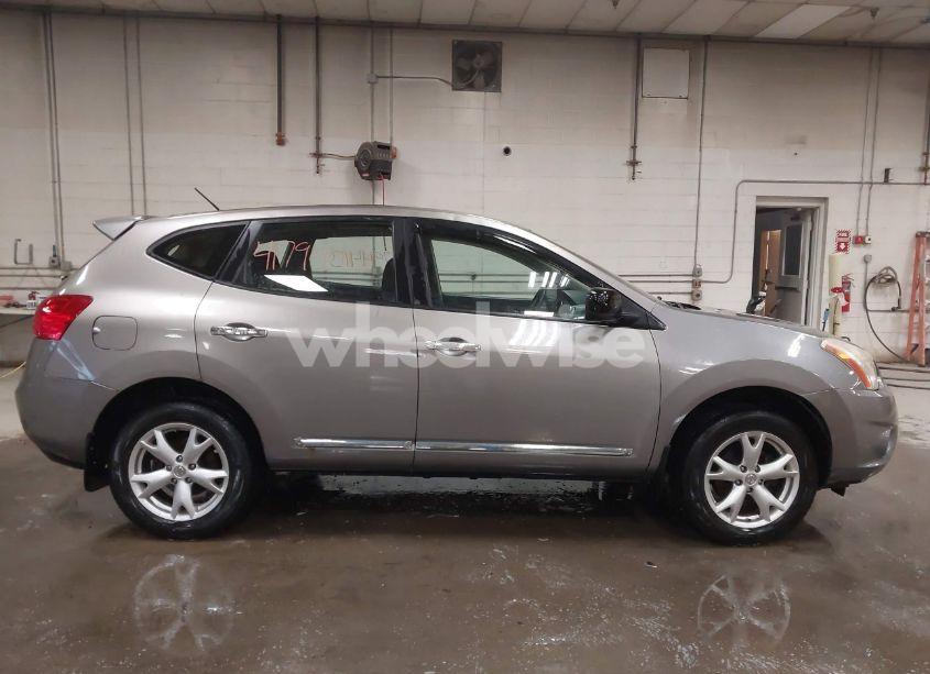 Photo 12 of 2011 Nissan Rogue S (VIN JN8AS5MV5BW252350)