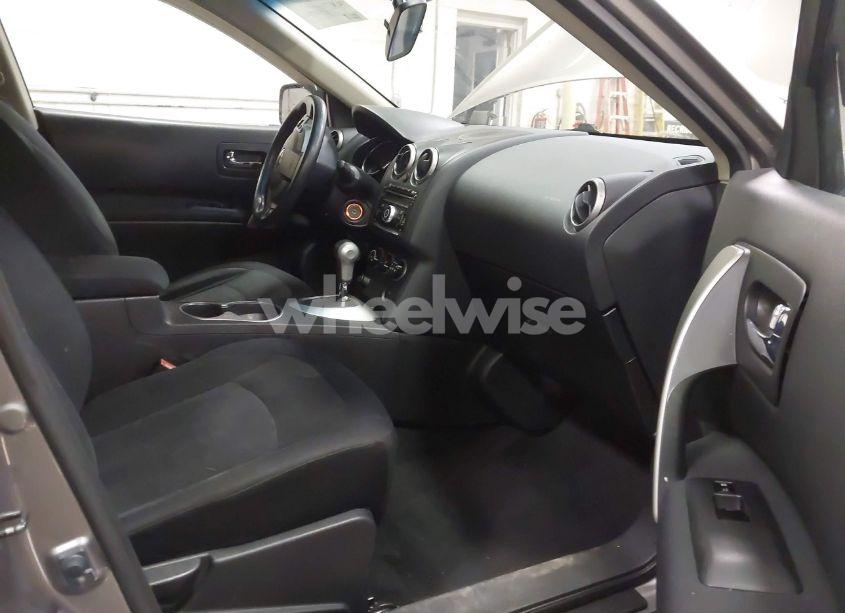 Photo 5 of 2011 Nissan Rogue S (VIN JN8AS5MV5BW252350)