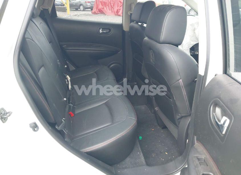 Photo 8 of 2011 Nissan Rogue SV (VIN JN8AS5MV5BW263817)