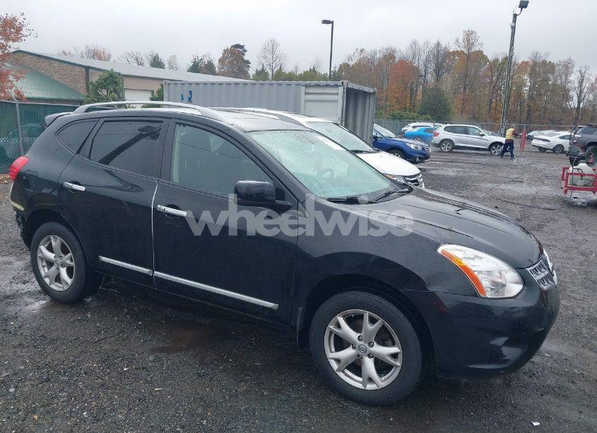2011 Nissan Rogue SV (VIN JN8AS5MV5BW277037) main photo