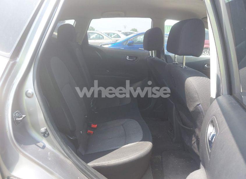 Photo 8 of 2011 Nissan Rogue SV (VIN JN8AS5MV5BW298518)