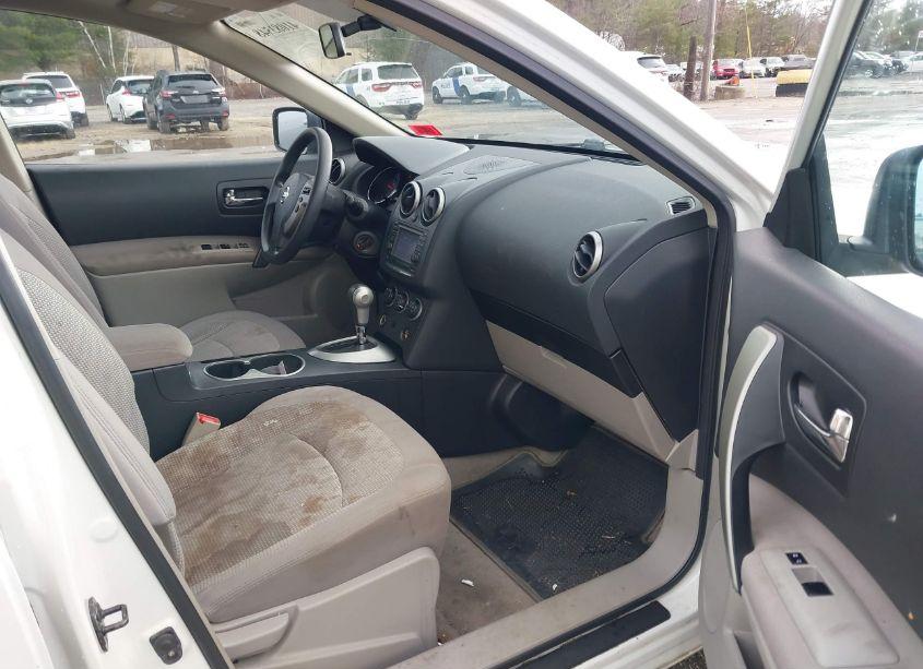 Photo 5 of 2011 Nissan Rogue SV (VIN JN8AS5MV5BW301708)