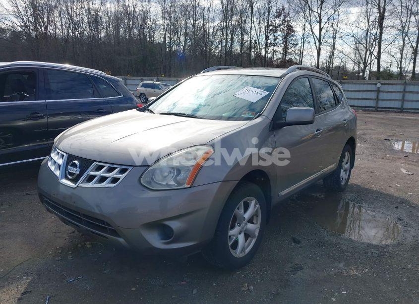 Photo 2 of 2011 Nissan Rogue SV (VIN JN8AS5MV5BW312403)