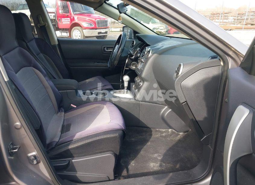 Photo 5 of 2011 Nissan Rogue SV (VIN JN8AS5MV5BW312403)