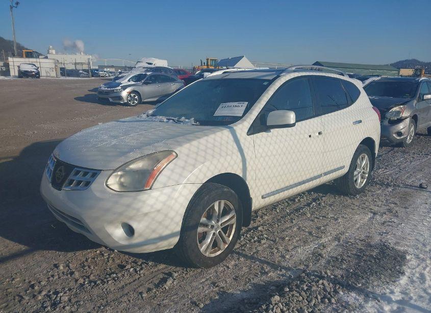 Photo 2 of 2012 Nissan Rogue SV (VIN JN8AS5MV5CW371324)