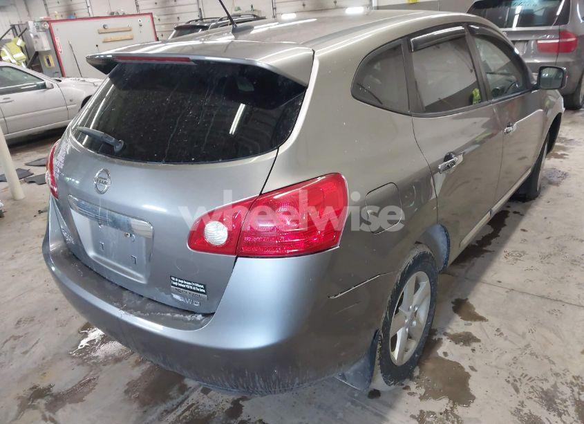 Photo 4 of 2012 Nissan Rogue S (VIN JN8AS5MV5CW703357)