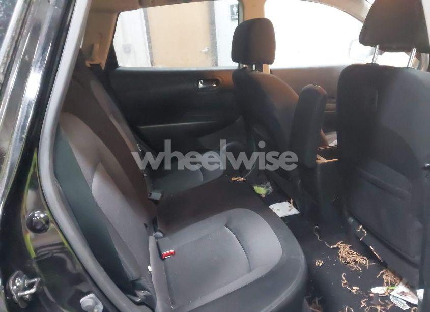 Photo 8 of 2013 Nissan Rogue SV (VIN JN8AS5MV5DW105397)