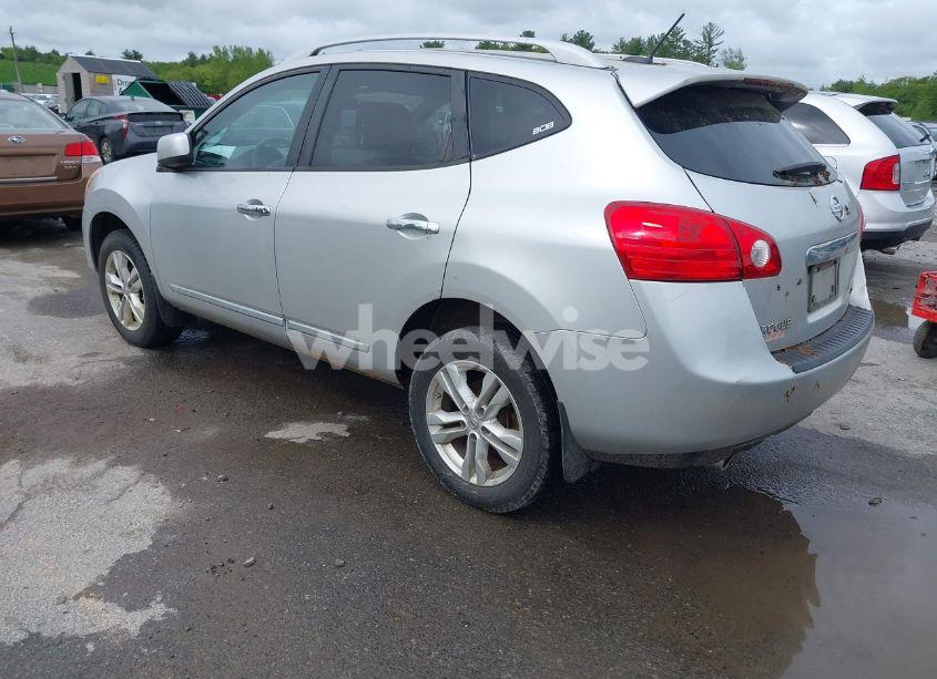 Photo 3 of 2013 Nissan Rogue SV (VIN JN8AS5MV5DW133085)