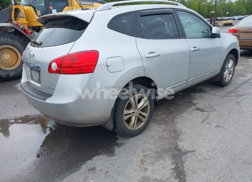 Photo 4 of 2013 Nissan Rogue SV (VIN JN8AS5MV5DW133085)