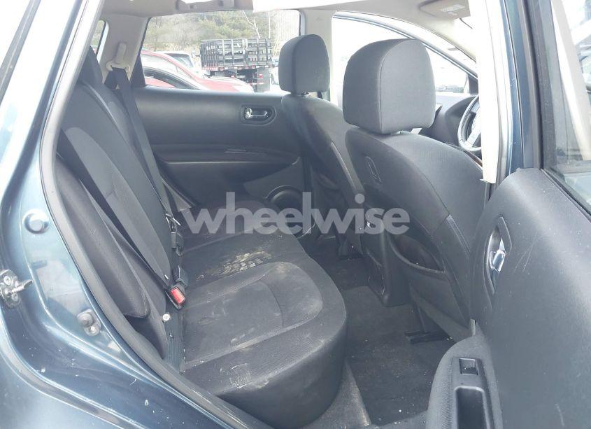 Photo 8 of 2013 Nissan Rogue S (VIN JN8AS5MV5DW608539)