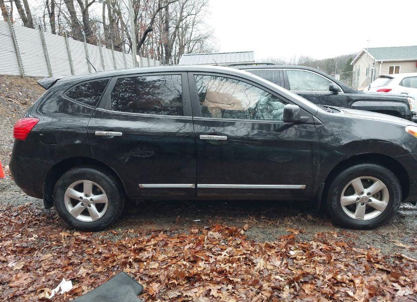 Photo 13 of 2013 Nissan Rogue S (VIN JN8AS5MV5DW616348)