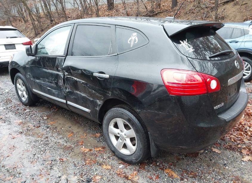 Photo 3 of 2013 Nissan Rogue S (VIN JN8AS5MV5DW616348)