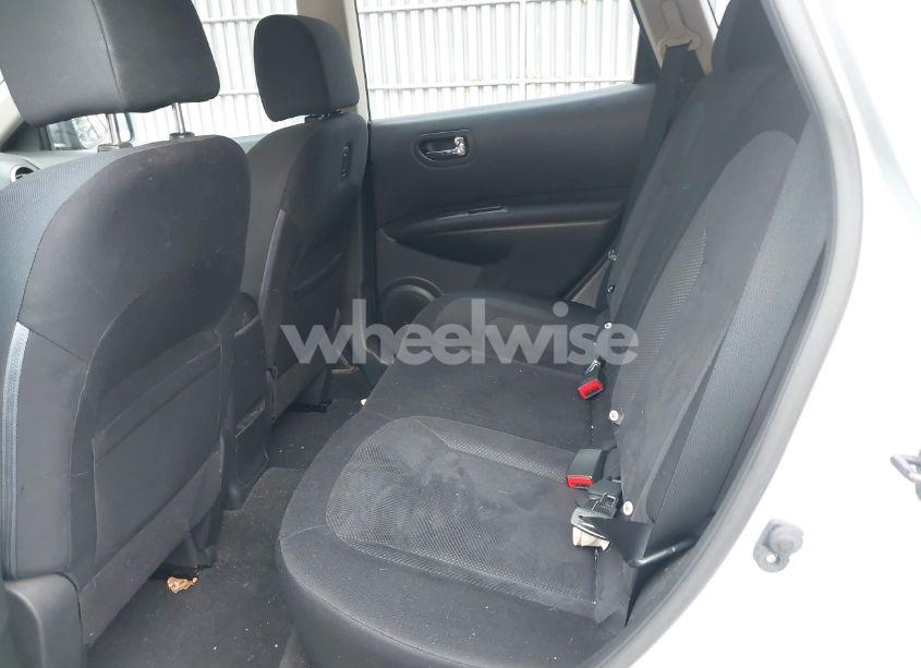 Photo 8 of 2013 Nissan Rogue S (VIN JN8AS5MV5DW622151)