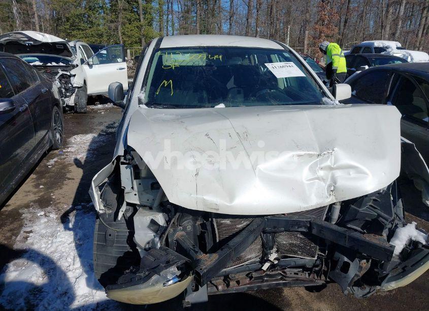 Photo 13 of 2013 Nissan Rogue S (VIN JN8AS5MV5DW622490)