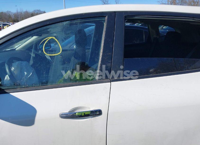 Photo 15 of 2013 Nissan Rogue S (VIN JN8AS5MV5DW622490)