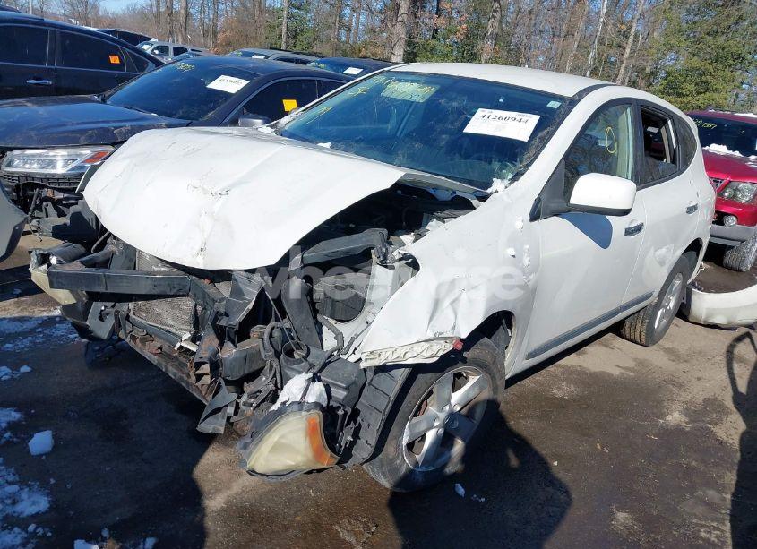 Photo 2 of 2013 Nissan Rogue S (VIN JN8AS5MV5DW622490)