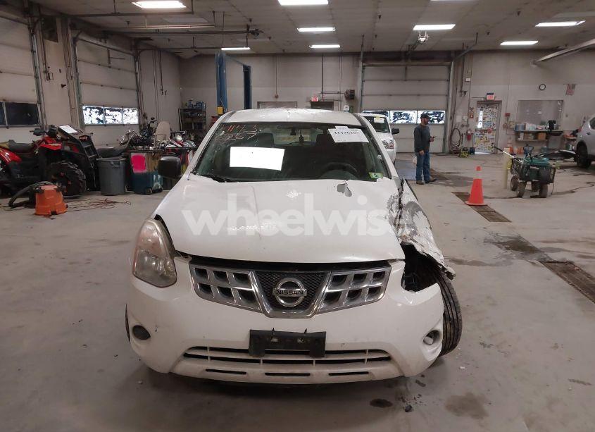 Photo 12 of 2013 Nissan Rogue S (VIN JN8AS5MV5DW633831)