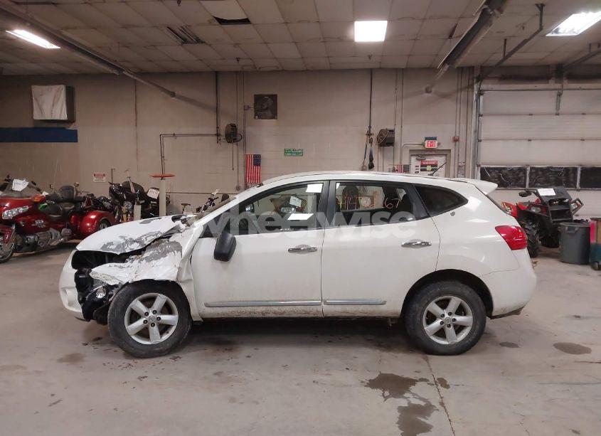 Photo 15 of 2013 Nissan Rogue S (VIN JN8AS5MV5DW633831)