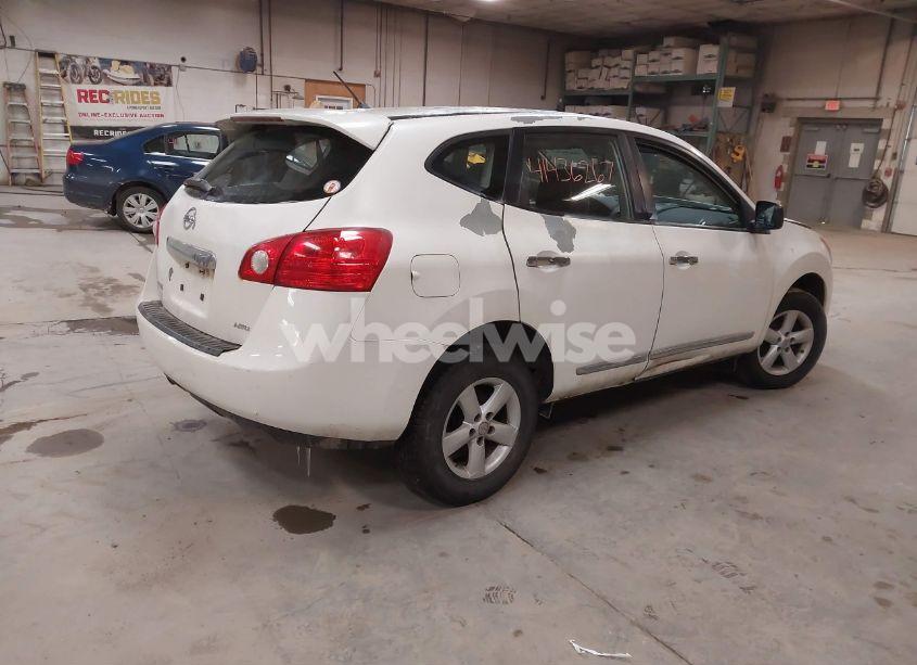 Photo 4 of 2013 Nissan Rogue S (VIN JN8AS5MV5DW633831)