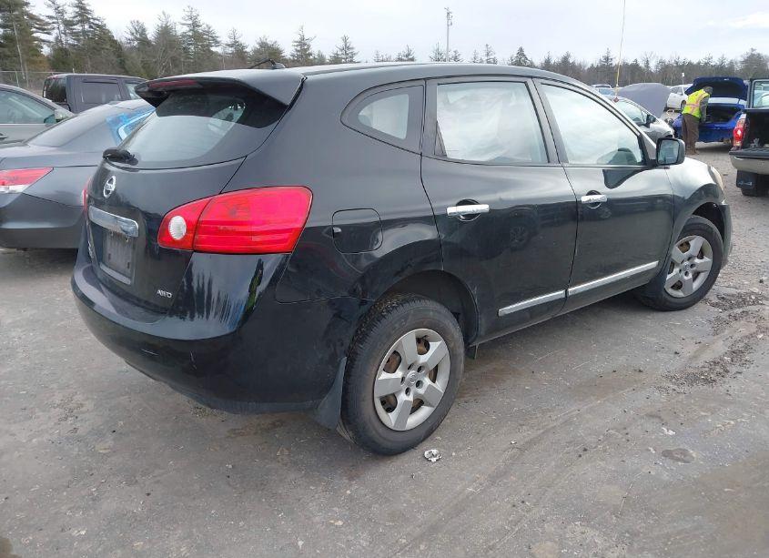 Photo 4 of 2013 Nissan Rogue S (VIN JN8AS5MV5DW637538)