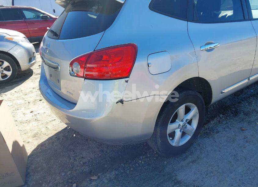 Photo 12 of 2013 Nissan Rogue S (VIN JN8AS5MV5DW646868)