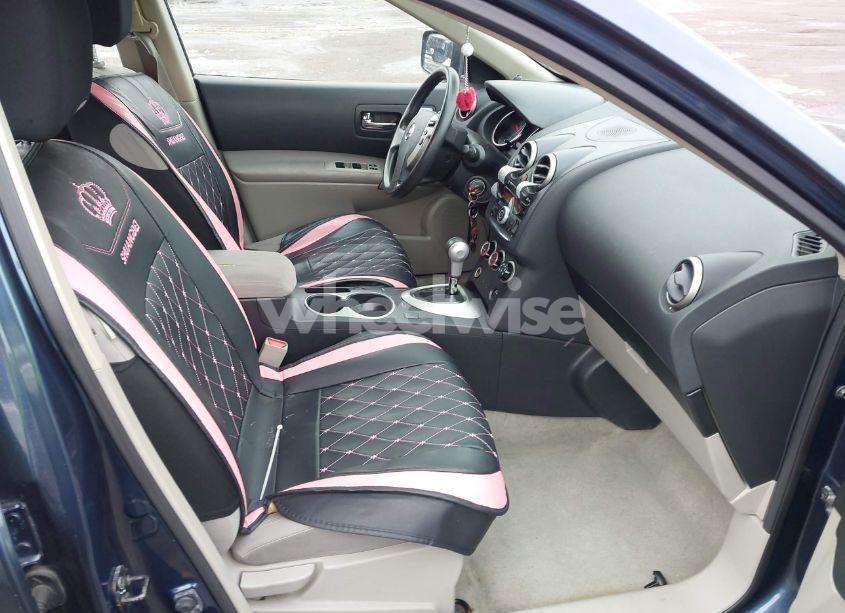 Photo 5 of 2013 Nissan Rogue S (VIN JN8AS5MV5DW649575)