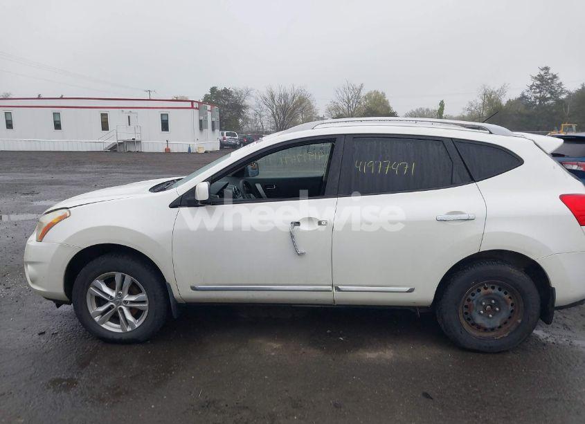 Photo 14 of 2013 Nissan Rogue SV (VIN JN8AS5MV5DW650466)