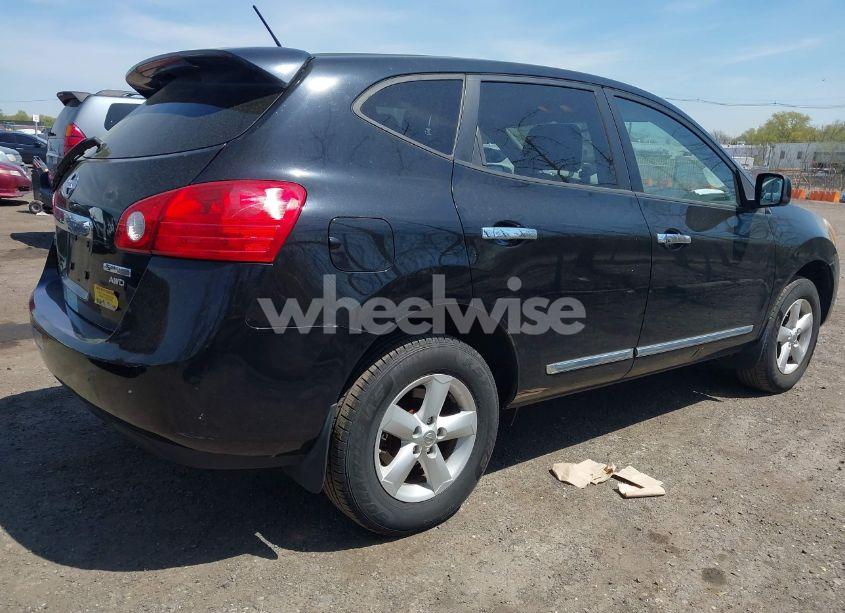 Photo 4 of 2013 Nissan Rogue S (VIN JN8AS5MV5DW650970)