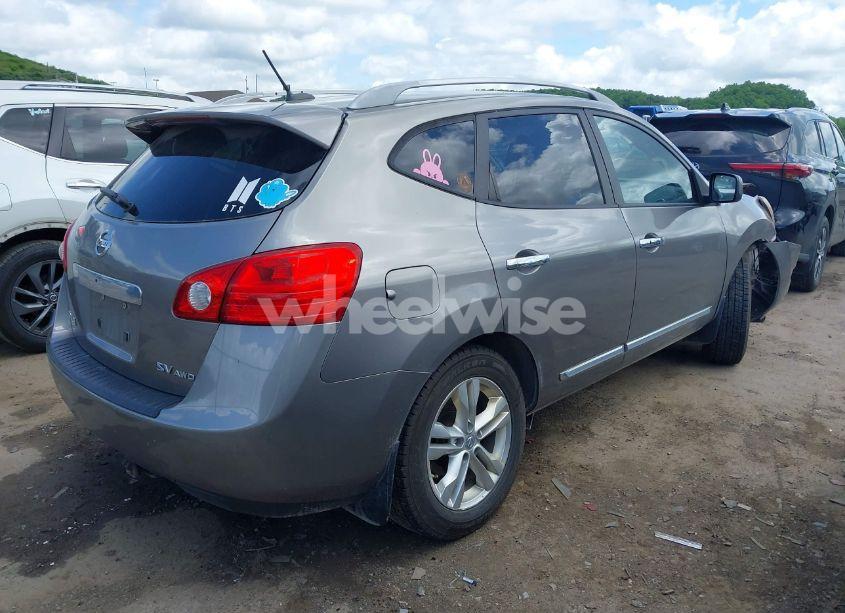 Photo 4 of 2013 Nissan Rogue SV (VIN JN8AS5MV5DW656669)