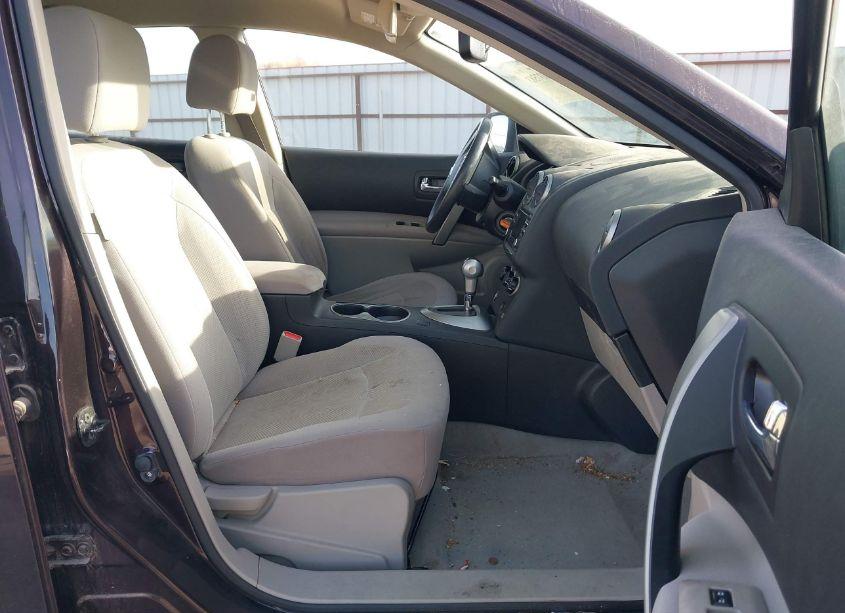 Photo 5 of 2014 Nissan Rogue SELECT S (VIN JN8AS5MV5EW700719)