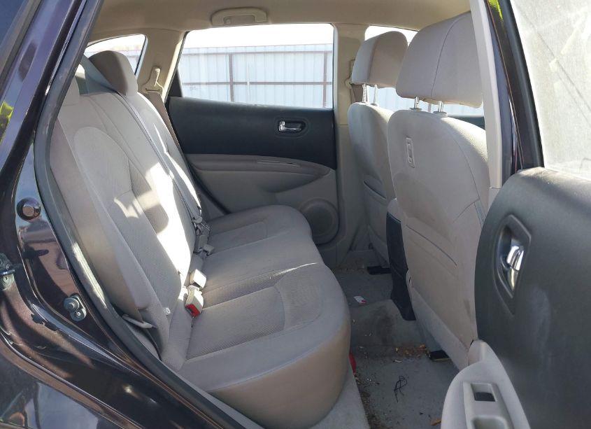 Photo 8 of 2014 Nissan Rogue SELECT S (VIN JN8AS5MV5EW700719)