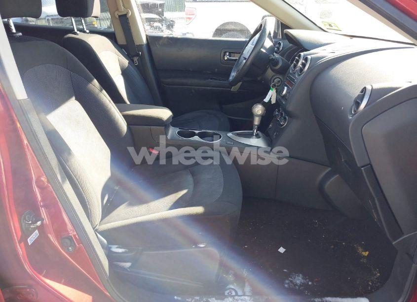 Photo 5 of 2014 Nissan Rogue SELECT S (VIN JN8AS5MV5EW702468)