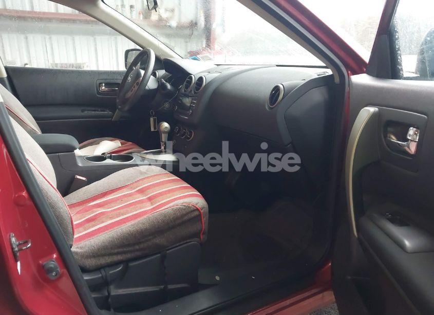 Photo 5 of 2014 Nissan Rogue SELECT S (VIN JN8AS5MV5EW709551)