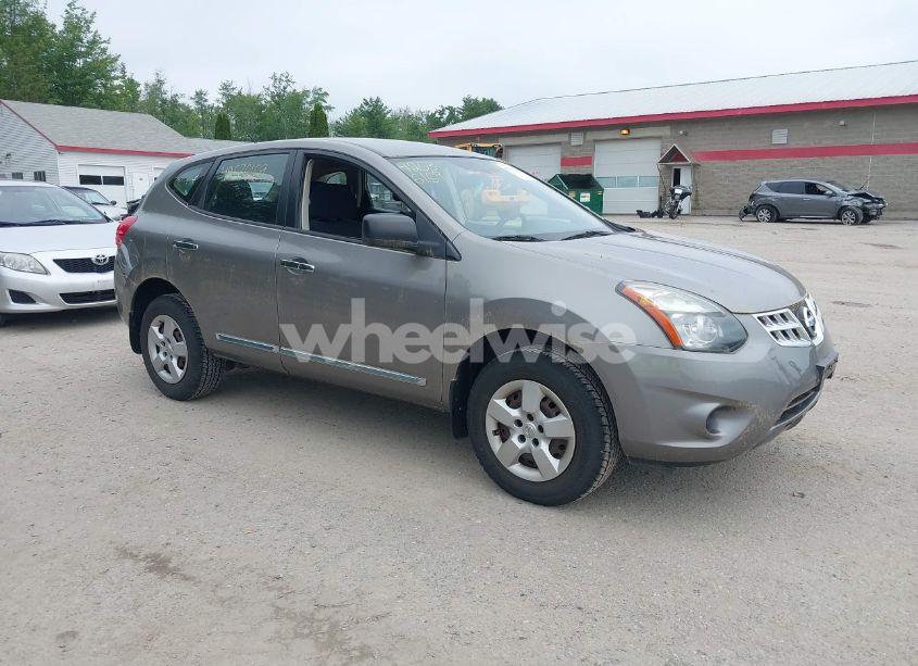 2014 Nissan Rogue SELECT S (VIN JN8AS5MV5EW713745) main photo