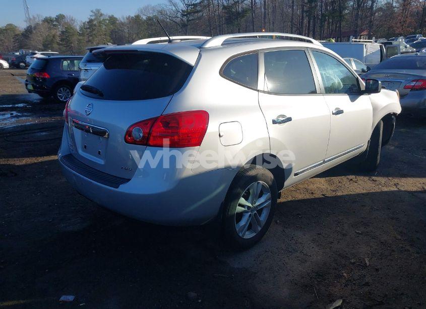 Photo 4 of 2015 Nissan Rogue SELECT S (VIN JN8AS5MV5FW253729)