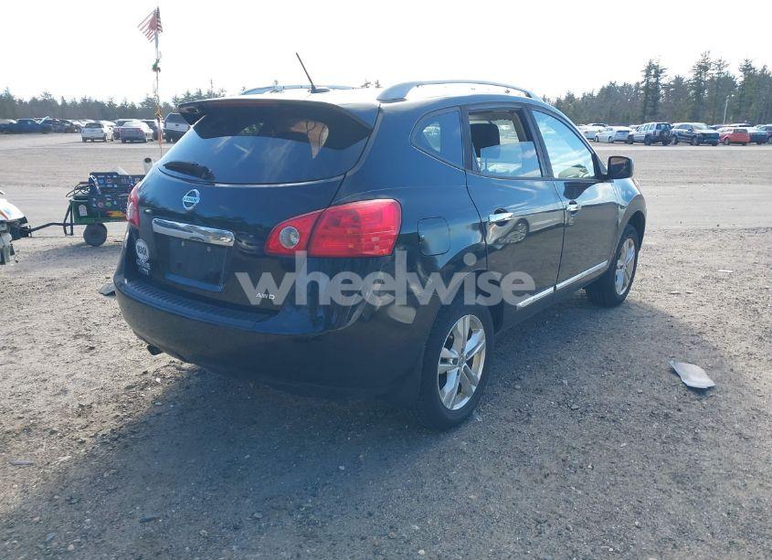 Photo 4 of 2015 Nissan Rogue SELECT S (VIN JN8AS5MV5FW261023)