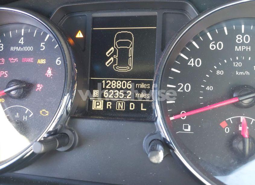 Photo 15 of 2015 Nissan Rogue SELECT S (VIN JN8AS5MV5FW262236)