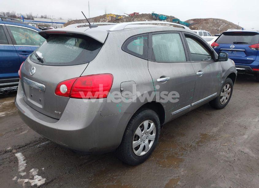 Photo 4 of 2015 Nissan Rogue SELECT S (VIN JN8AS5MV5FW759349)